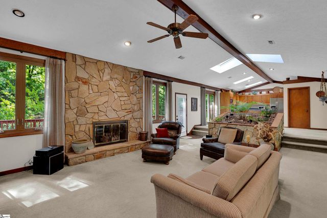 204 Fishbrook Way, Simpsonville, SC 29681