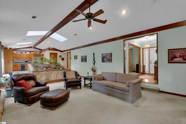 204 Fishbrook Way, Simpsonville, SC 29681