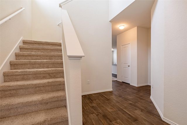 12000 Pyrite RD, Manor, TX 78653