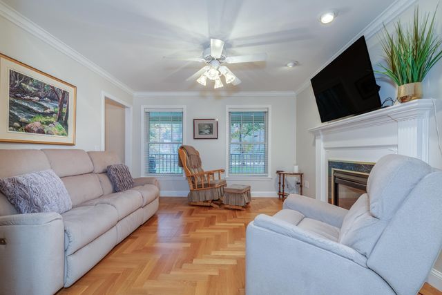 99 Horse Hill Road, Concord, NH 03303