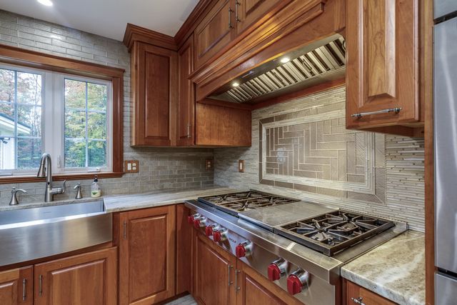 99 Horse Hill Road, Concord, NH 03303