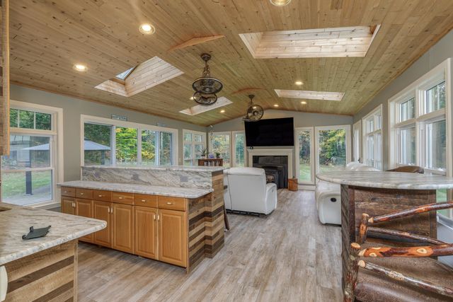 99 Horse Hill Road, Concord, NH 03303