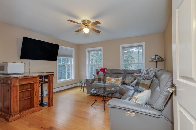 99 Horse Hill Road, Concord, NH 03303