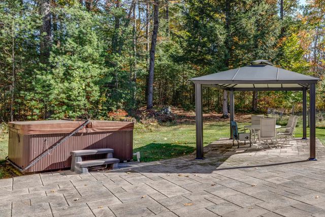 99 Horse Hill Road, Concord, NH 03303