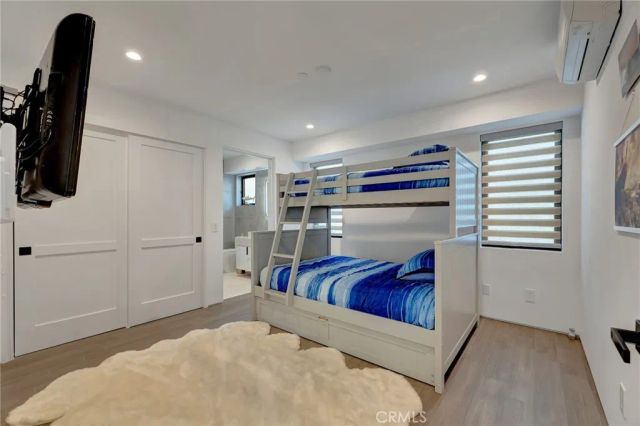 203 Indianapolis Avenue, Huntington Beach, CA 92648