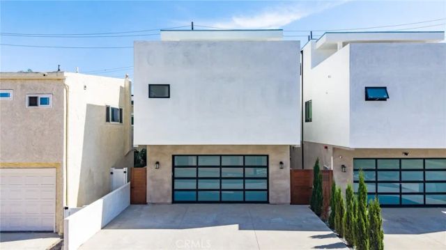 203 Indianapolis Avenue, Huntington Beach, CA 92648