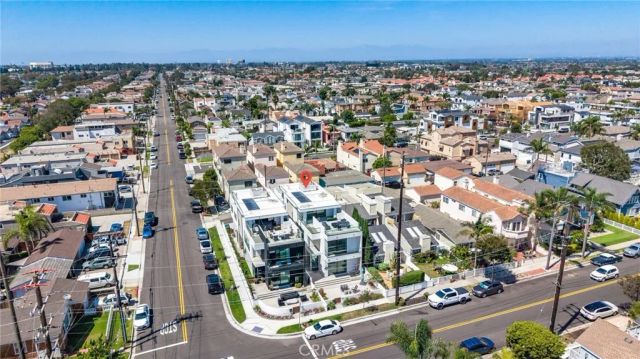 203 Indianapolis Avenue, Huntington Beach, CA 92648