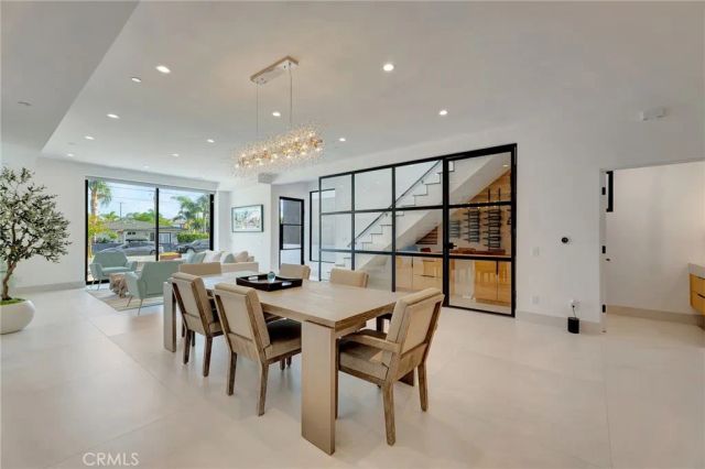 203 Indianapolis Avenue, Huntington Beach, CA 92648