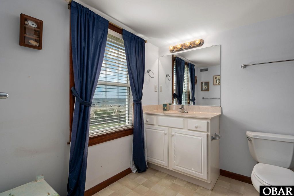 Image 20 of property listing at 7643 S Virginia Dare Trail, Nags Head, NC 27959