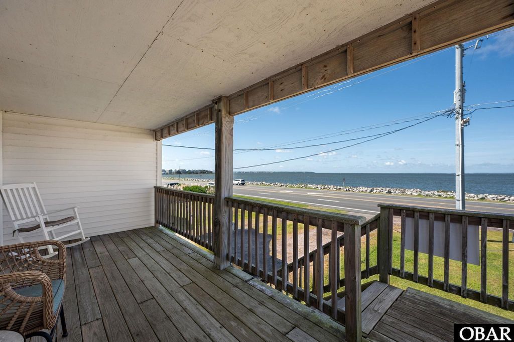 Image 4 of property listing at 7643 S Virginia Dare Trail, Nags Head, NC 27959