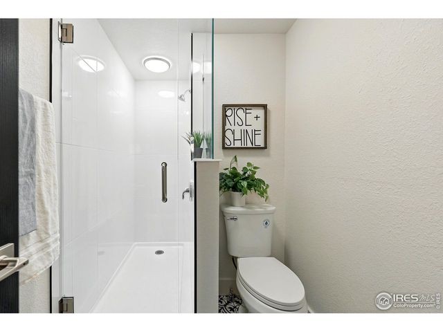 717 E 8th St, Loveland, CO 80537