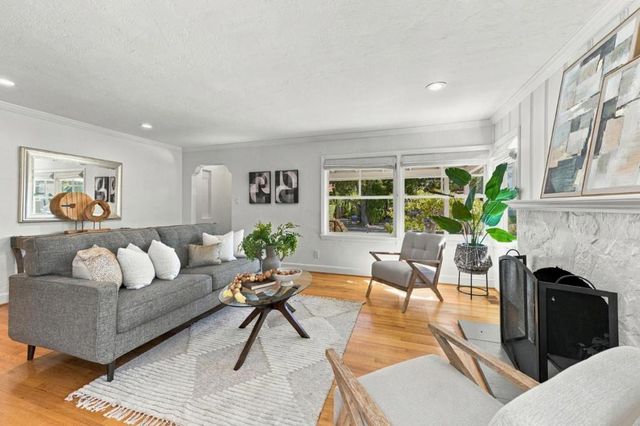 1604 White Oak Way, San Carlos, CA 94070