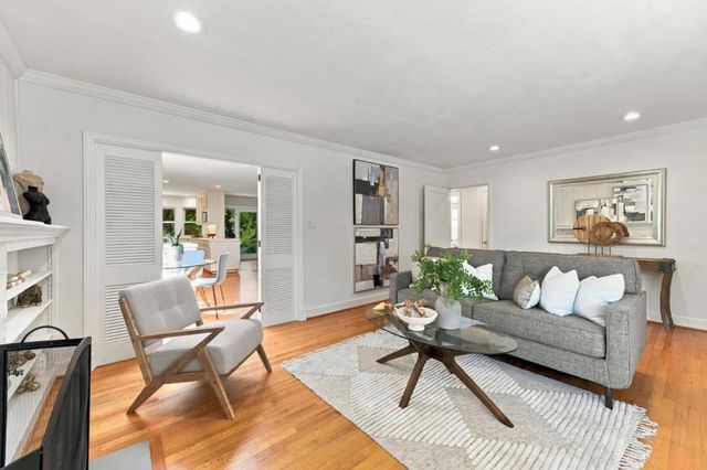 1604 White Oak Way, San Carlos, CA 94070