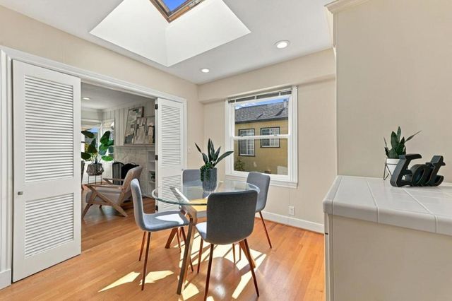 1604 White Oak Way, San Carlos, CA 94070