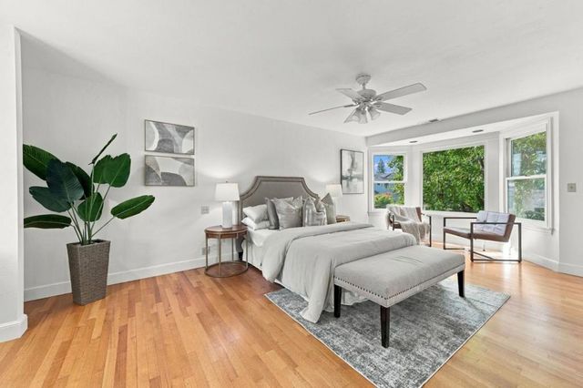 1604 White Oak Way, San Carlos, CA 94070