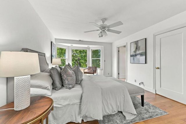 1604 White Oak Way, San Carlos, CA 94070