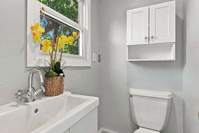 1604 White Oak Way, San Carlos, CA 94070