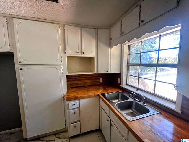 9217 BRIARMONT DRIVE, Birmingham, AL 35217