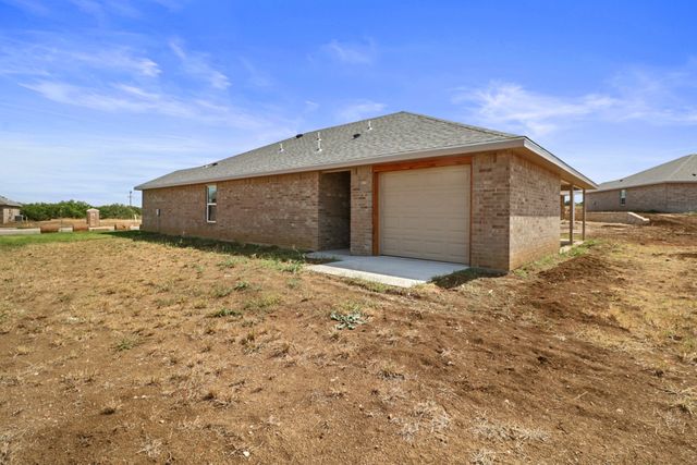 900 Bella Boulevard, Coleman, TX 76834