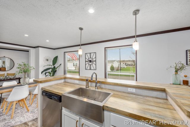 11700 Danton Drive, Allendale, MI 49401