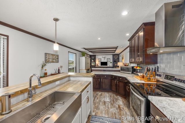 11700 Danton Drive, Allendale, MI 49401