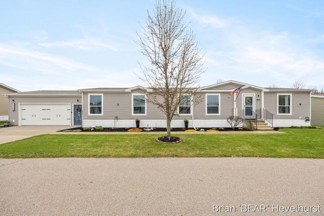 11700 Danton Drive, Allendale, MI 49401