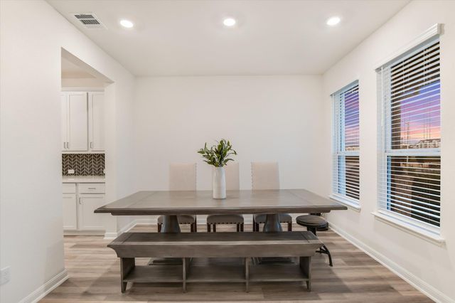 737 Leeward PASS, Leander, TX 78641