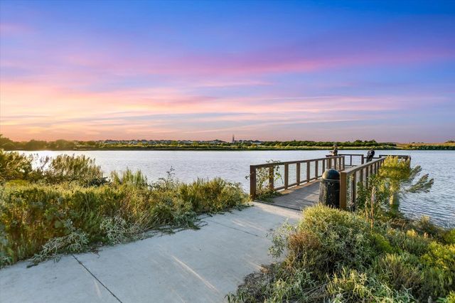 737 Leeward PASS, Leander, TX 78641