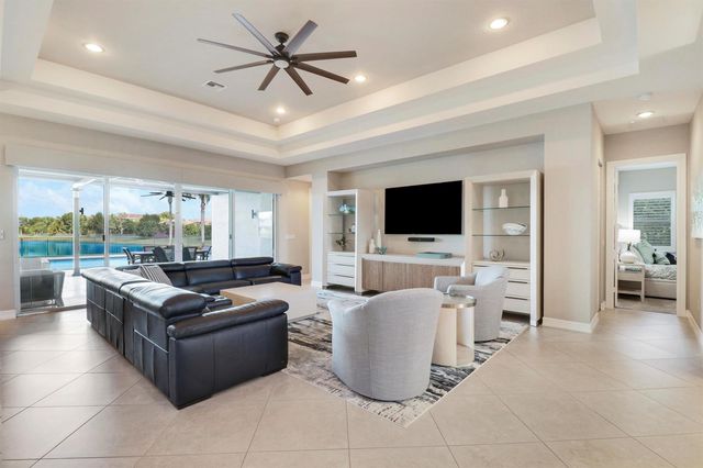 7754 Maywood Crest Drive, West Palm Beach, FL 33412