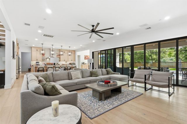 1432 Bingle Road, Houston, TX 77055