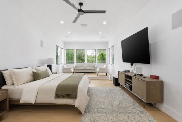 1432 Bingle Road, Houston, TX 77055
