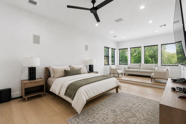 1432 Bingle Road, Houston, TX 77055