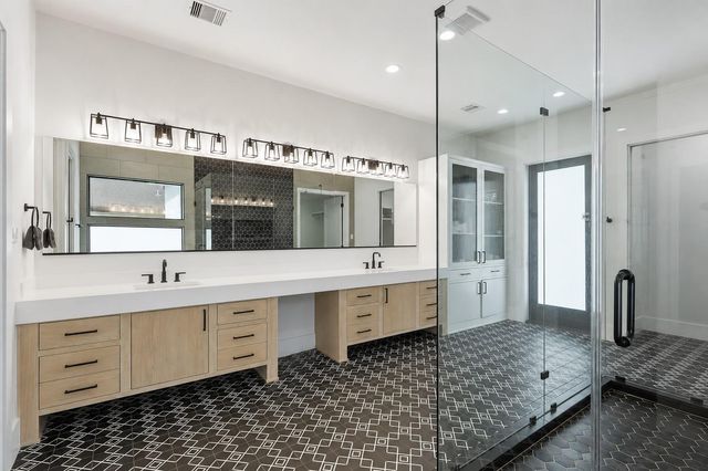 1432 Bingle Road, Houston, TX 77055