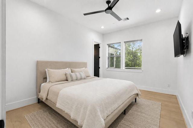 1432 Bingle Road, Houston, TX 77055