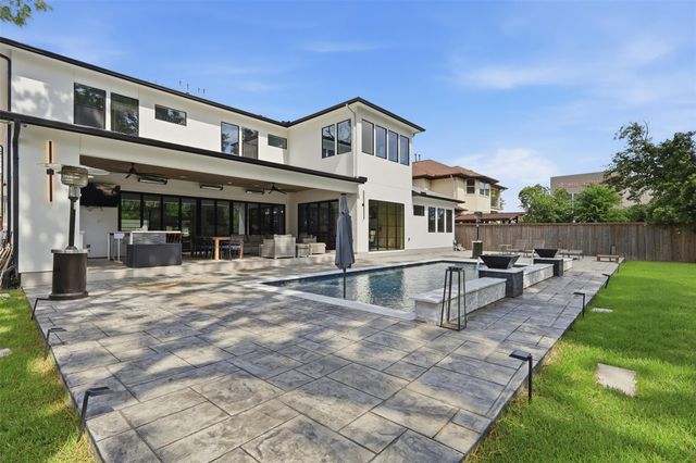 1432 Bingle Road, Houston, TX 77055