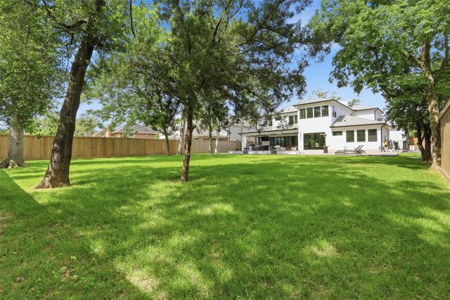 1432 Bingle Road, Houston, TX 77055