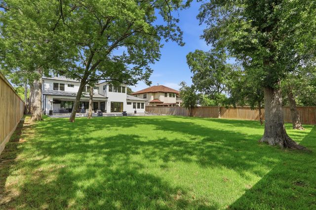 1432 Bingle Road, Houston, TX 77055