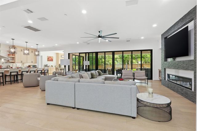 1432 Bingle Road, Houston, TX 77055