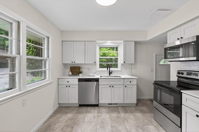 558 Arlington Avenue E, Saint Paul, MN 55130