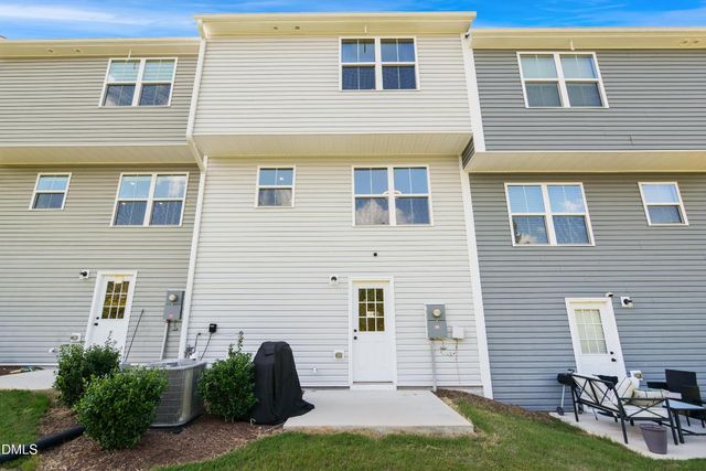 1112 Brimstone Way, Durham, NC 27704