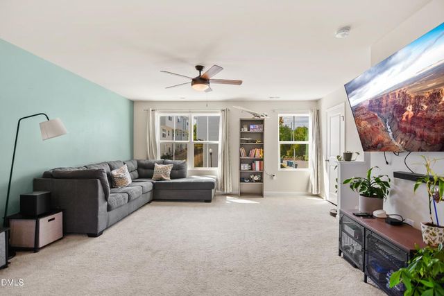 1112 Brimstone Way, Durham, NC 27704