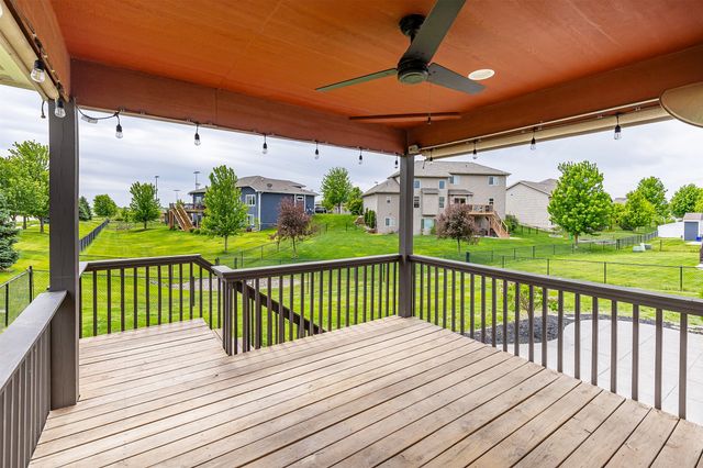 1601 Reinhart Drive NW, Ankeny, IA 50023