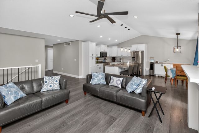 1601 Reinhart Drive NW, Ankeny, IA 50023