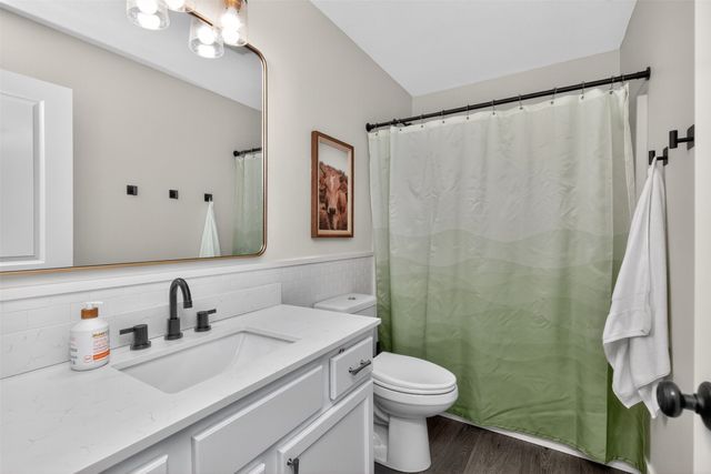 1601 Reinhart Drive NW, Ankeny, IA 50023