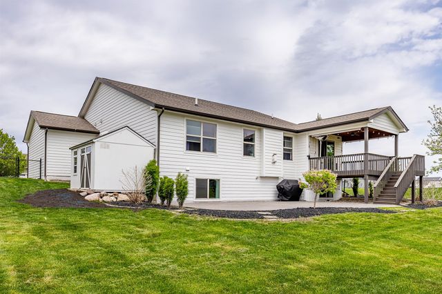 1601 Reinhart Drive NW, Ankeny, IA 50023