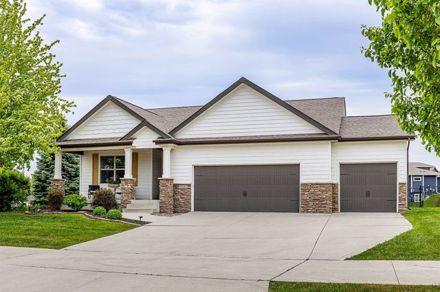 1601 Reinhart Drive NW, Ankeny, IA 50023