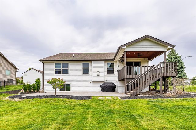 1601 Reinhart Drive NW, Ankeny, IA 50023