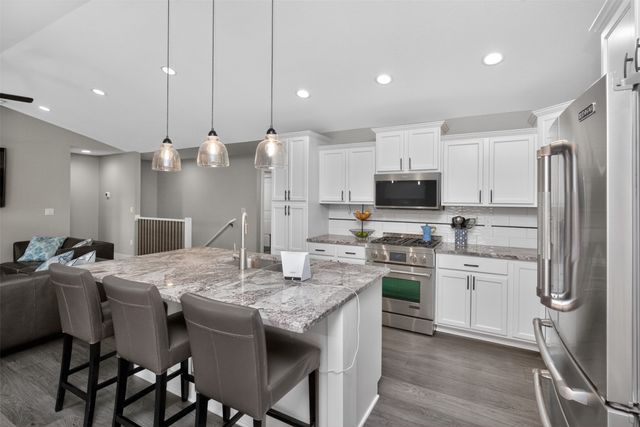 1601 Reinhart Drive NW, Ankeny, IA 50023