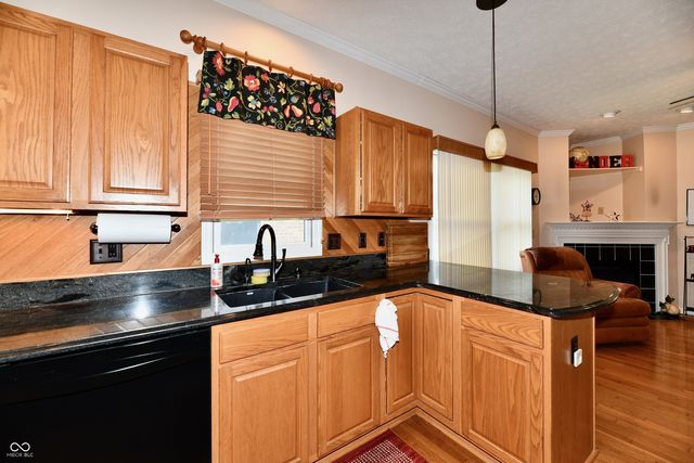 5705 Kensington Way S, Plainfield, IN 46168