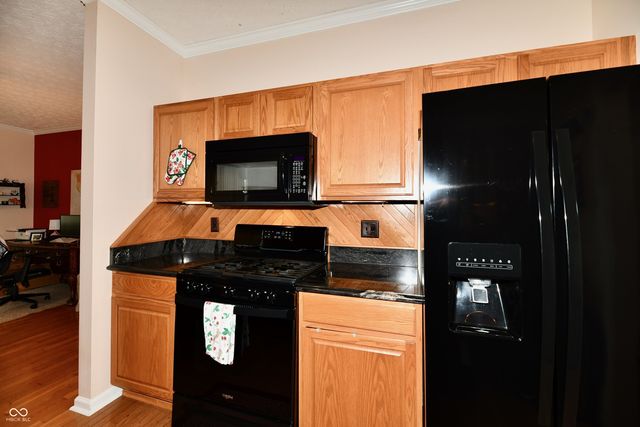 5705 Kensington Way S, Plainfield, IN 46168